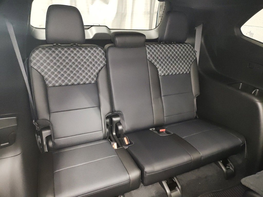 New 2026 GMC Acadia Denali w/ Super Cruise Package image 14