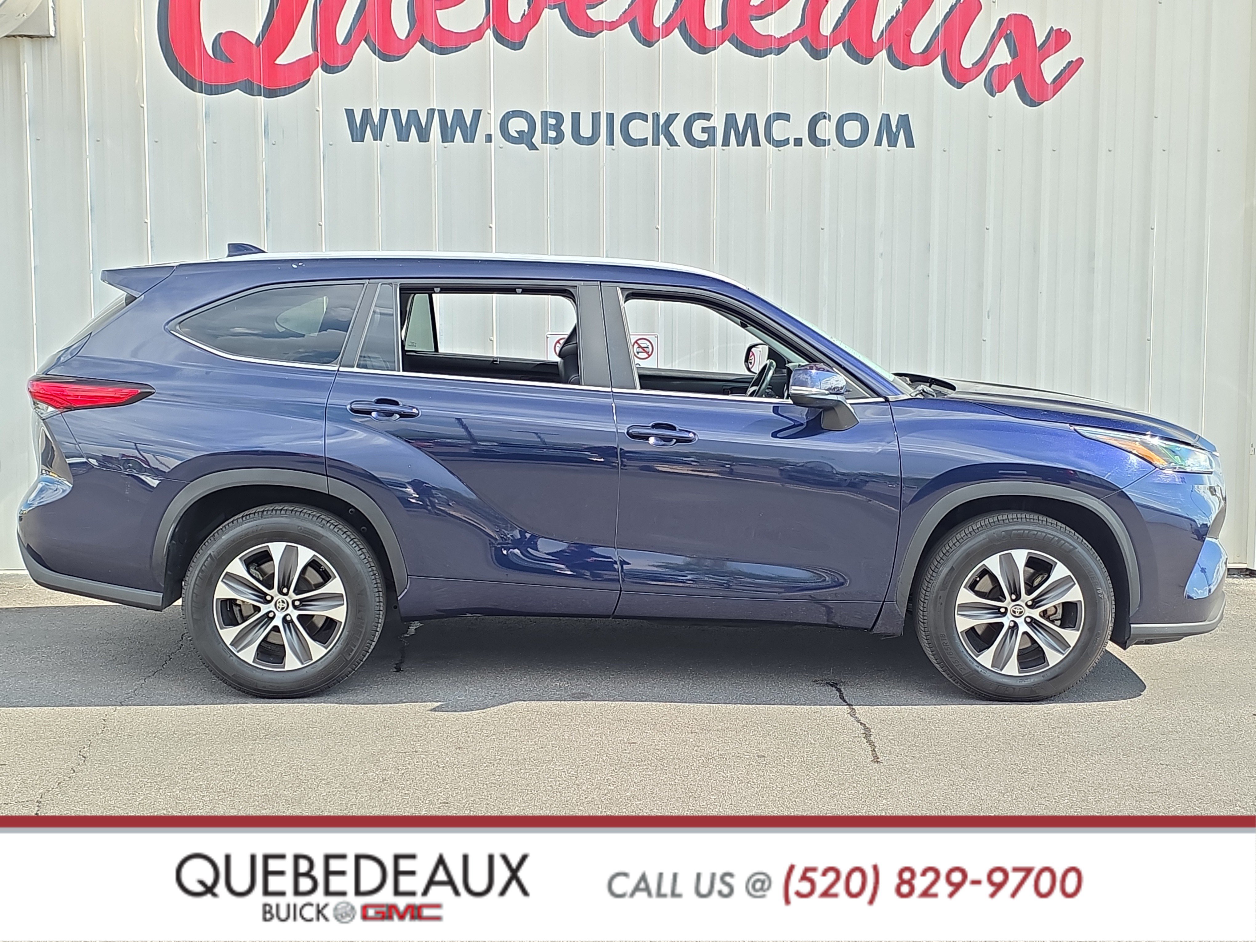 Used 2023 Toyota Highlander XLE FWD image 8