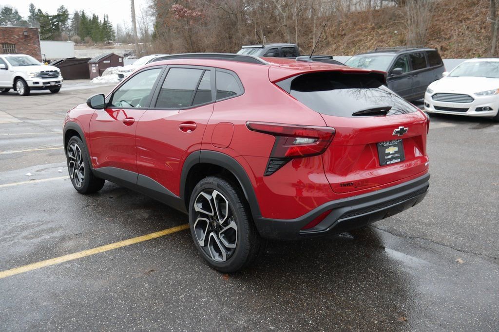 New 2026 Chevrolet Trax RS w/ Driver Confidence Package image 5