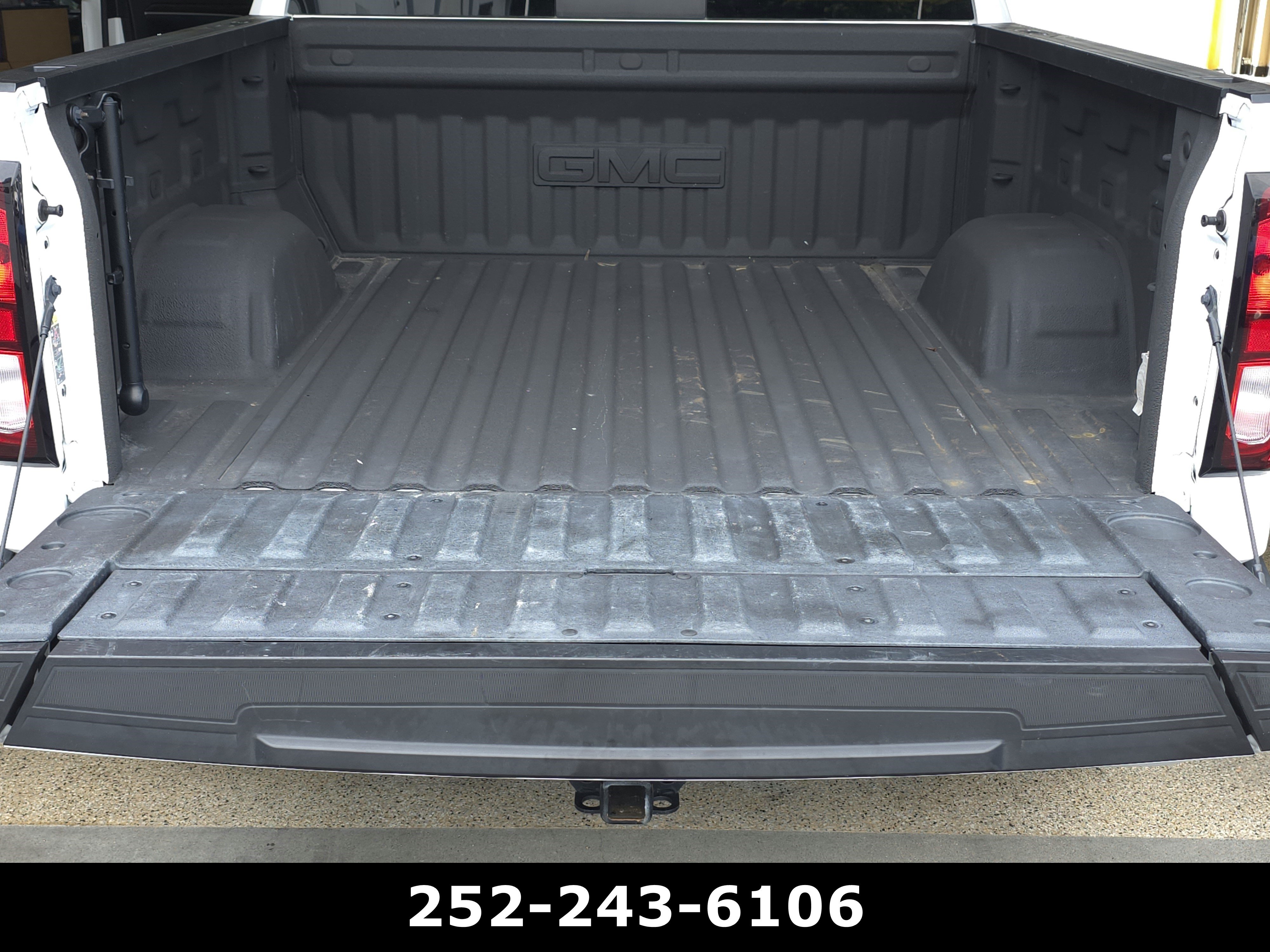 Used 2022 GMC Sierra 1500 Elevation w/ Elevation Premium Package AWD/4WD image 27
