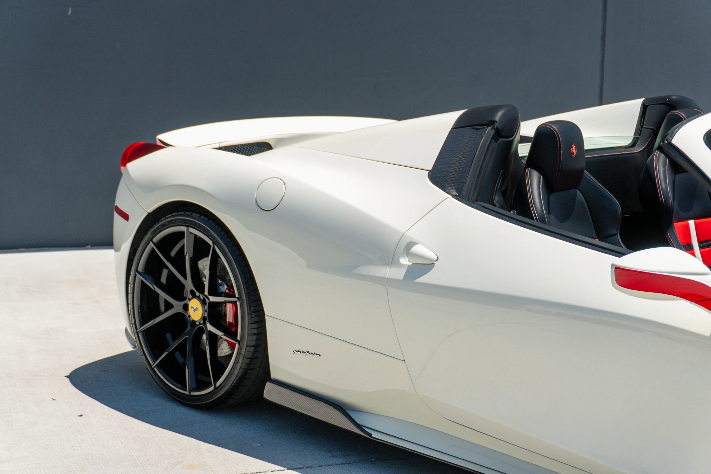 Used 2014 Ferrari 458 Spider RWD image 34