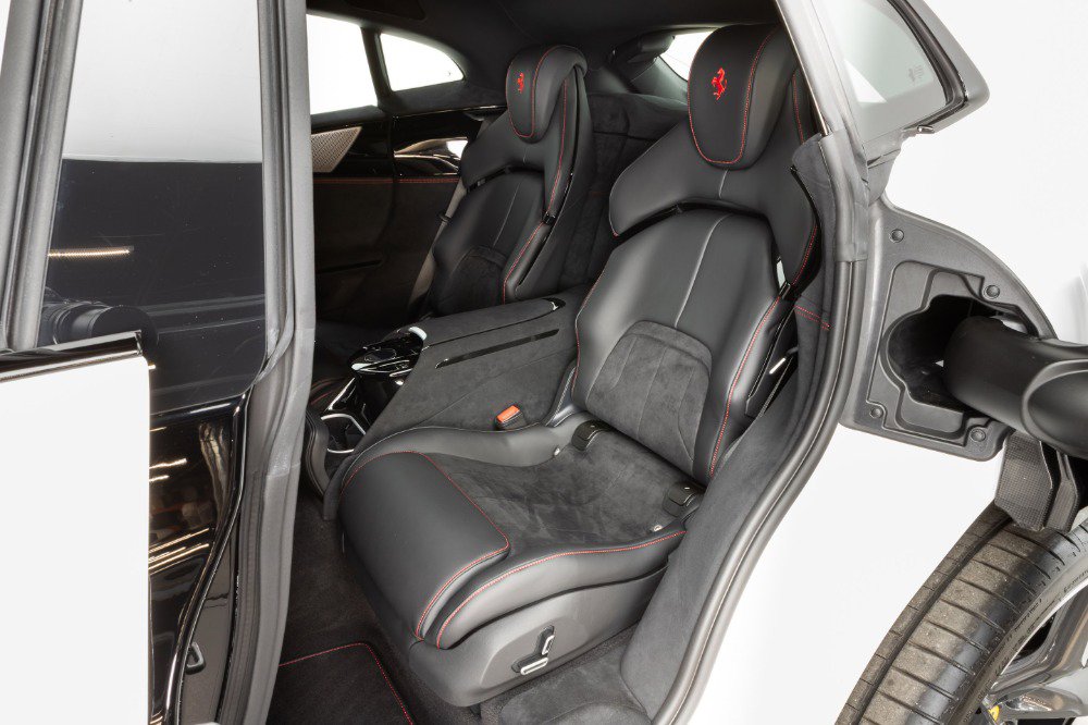Certified 2024 Ferrari Purosangue image 58