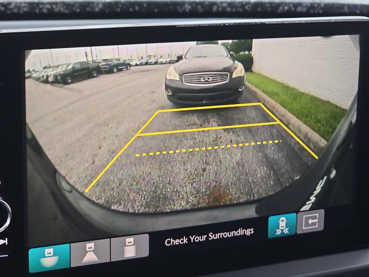 Used 2023 Honda Pilot Touring image 17