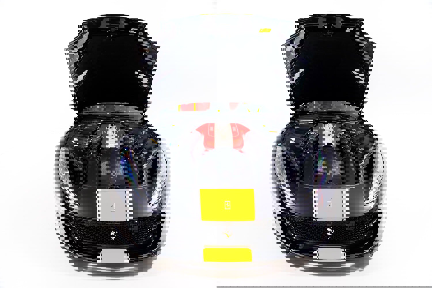 Used 2021 Ferrari 812 GTS image 48