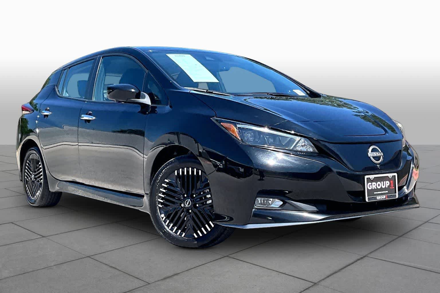 Used 2025 Nissan Leaf SV Plus FWD image 2