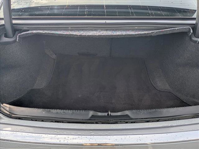 Used 2018 Chrysler 300 Limited RWD image 6