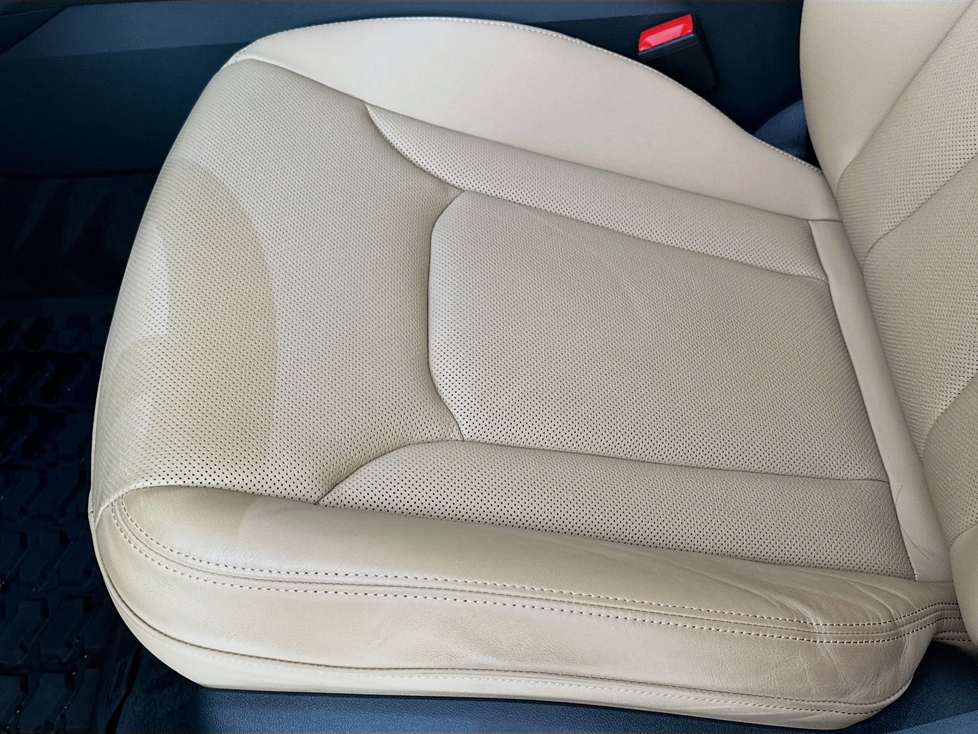 Used 2023 Audi Q8 Prestige w/ Prestige Package image 20