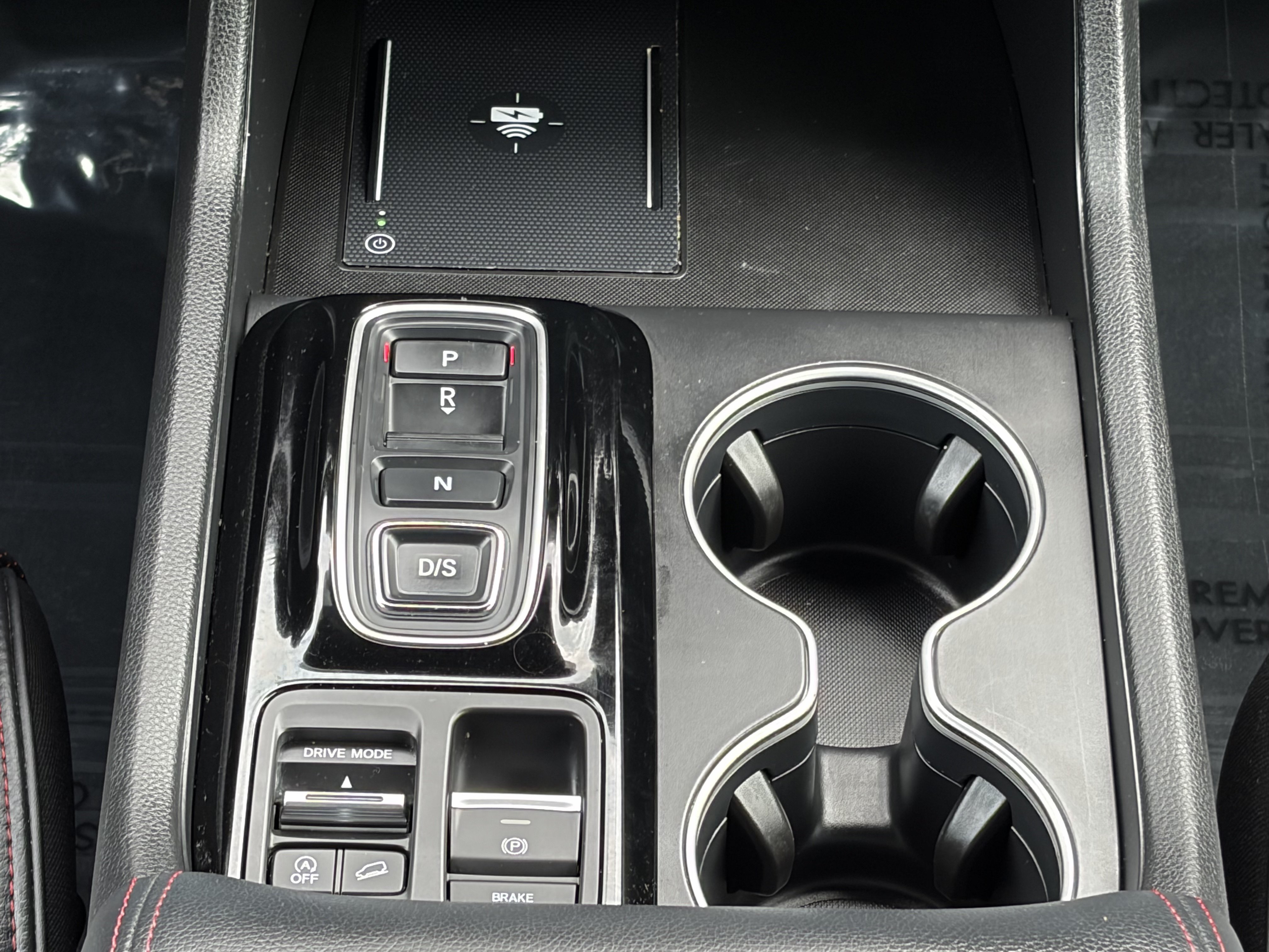 Used 2025 Honda Pilot Black Edition image 16