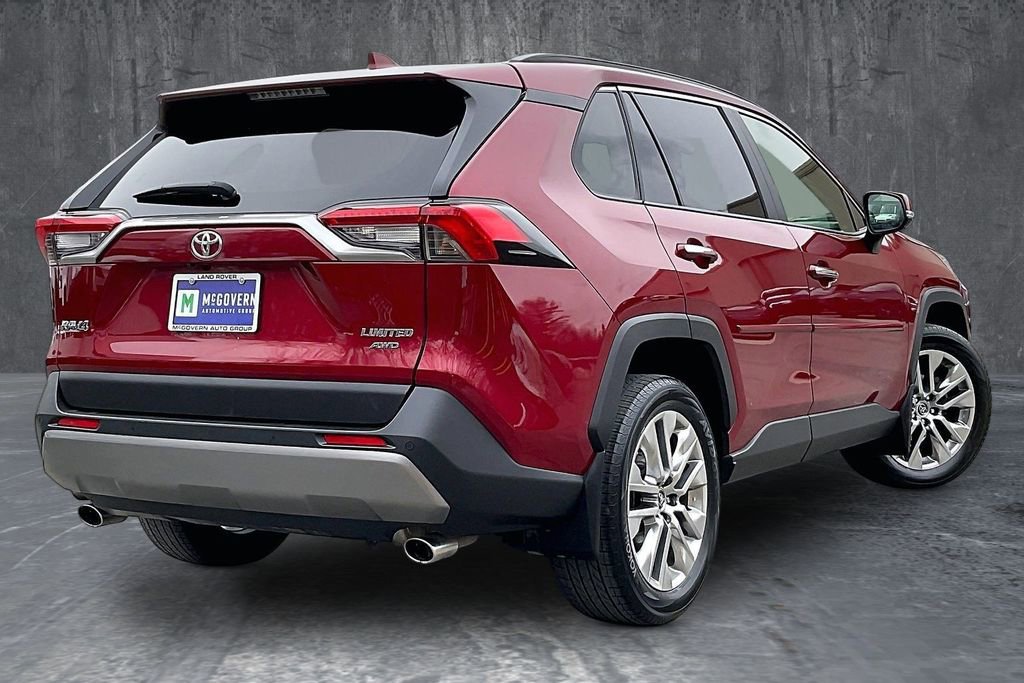 Used 2019 Toyota RAV4 Limited w/ Advanced Technology Package AWD/4WD image 6