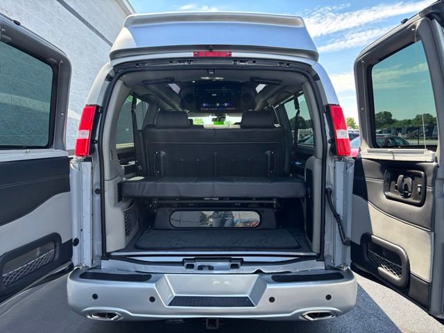 New 2026 GMC Savana 2500 Extended w/ Driver Convenience Package RWD image 10
