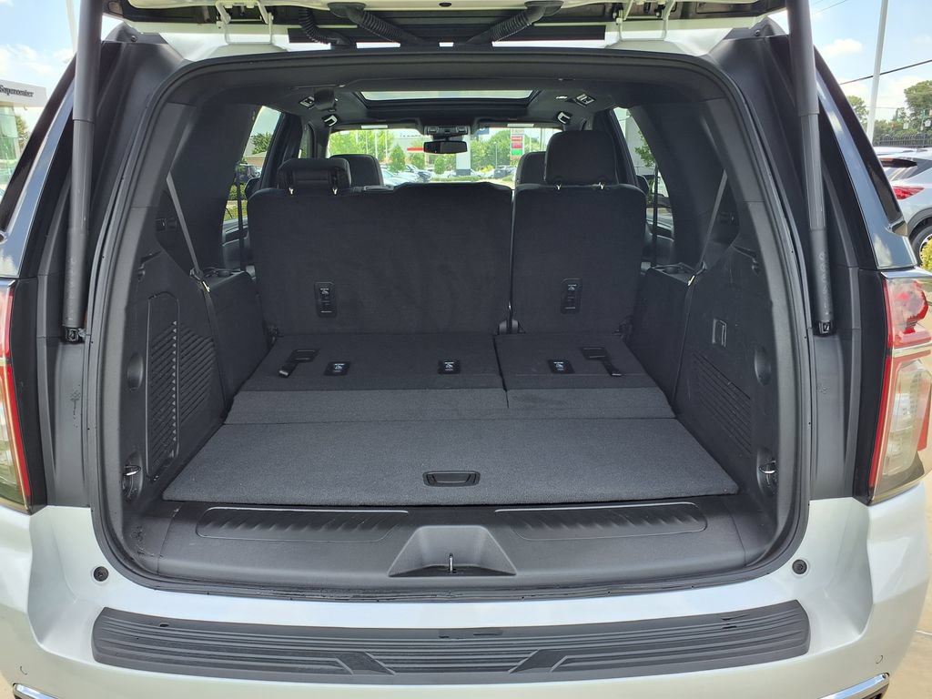 Used 2024 Chevrolet Tahoe LT AWD/4WD image 13