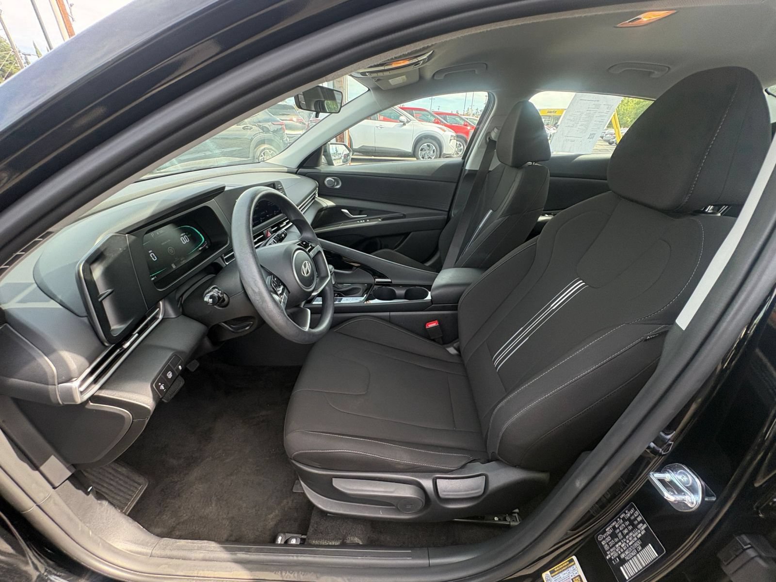 Used 2026 Hyundai Elantra Hybrid FWD image 21