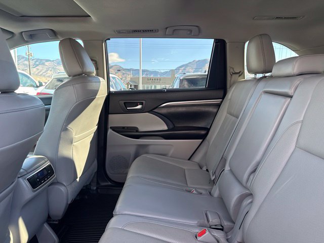 Used 2019 Toyota Highlander Limited AWD/4WD image 27