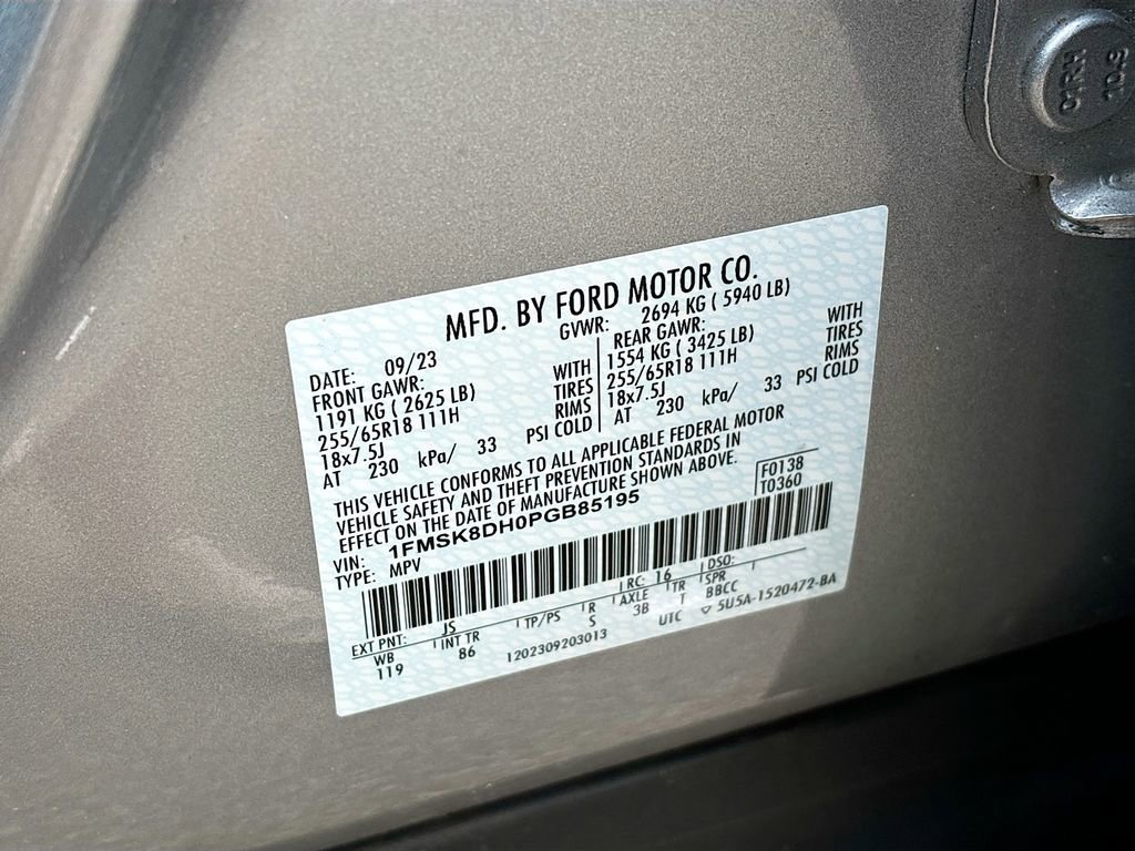 Used 2023 Ford Explorer XLT image 33