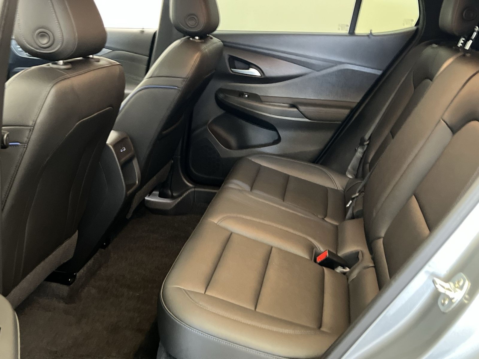 Used 2025 Buick Envista Sport Touring w/ Experience Buick Package FWD image 24