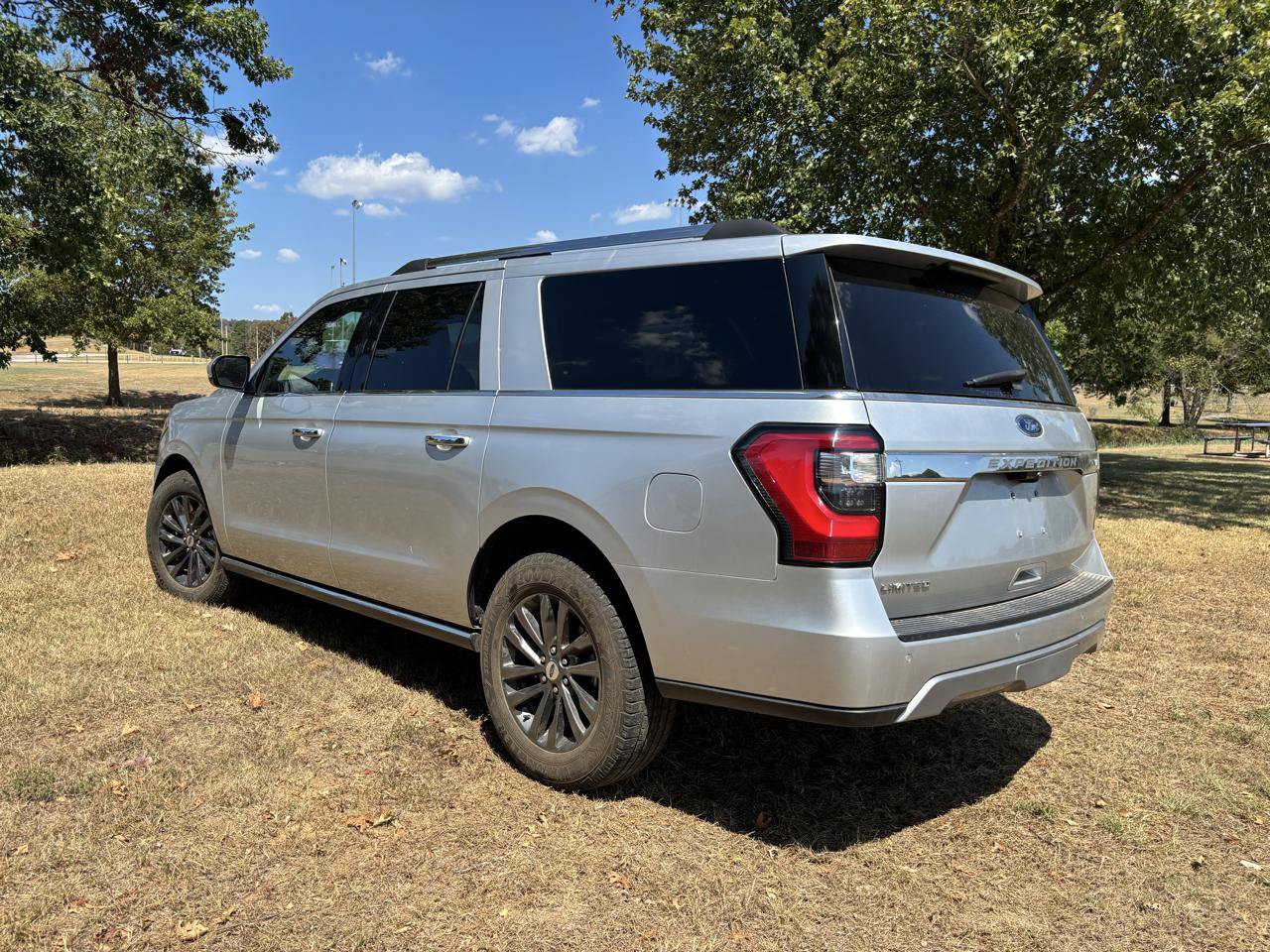 Used 2019 Ford Expedition Max Limited RWD image 6