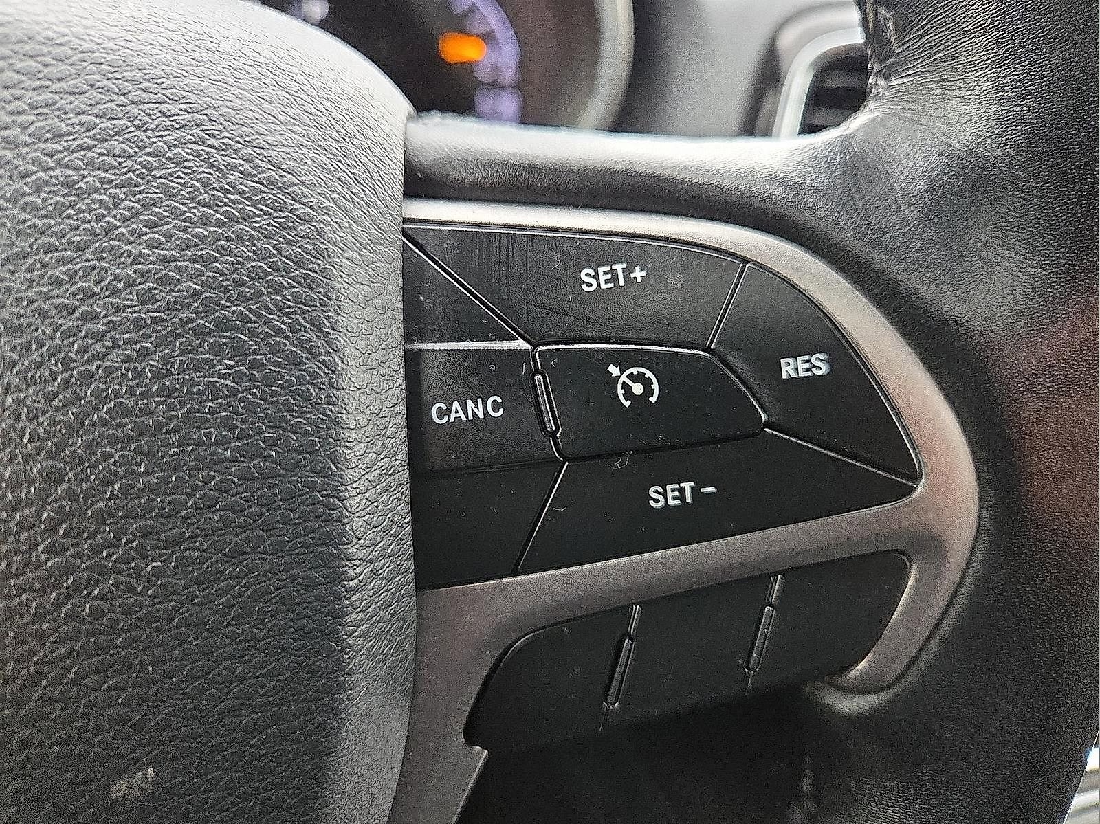 Used 2020 Jeep Grand Cherokee Altitude image 18