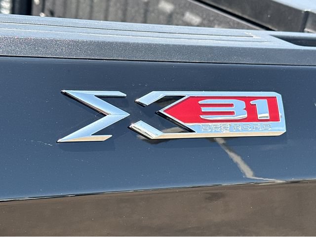 New 2026 GMC Sierra 1500 SLT w/ SLT Premium Plus Package AWD/4WD image 4