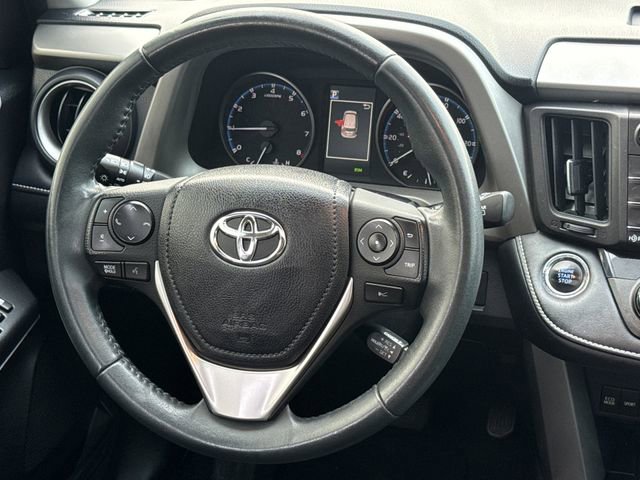 Used 2017 Toyota RAV4 XLE FWD image 13