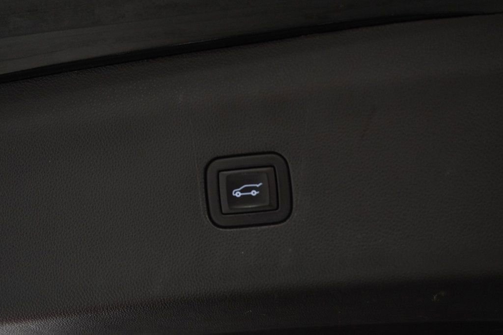 Used 2021 Buick Enclave Essence w/ Sport Touring Edition image 43