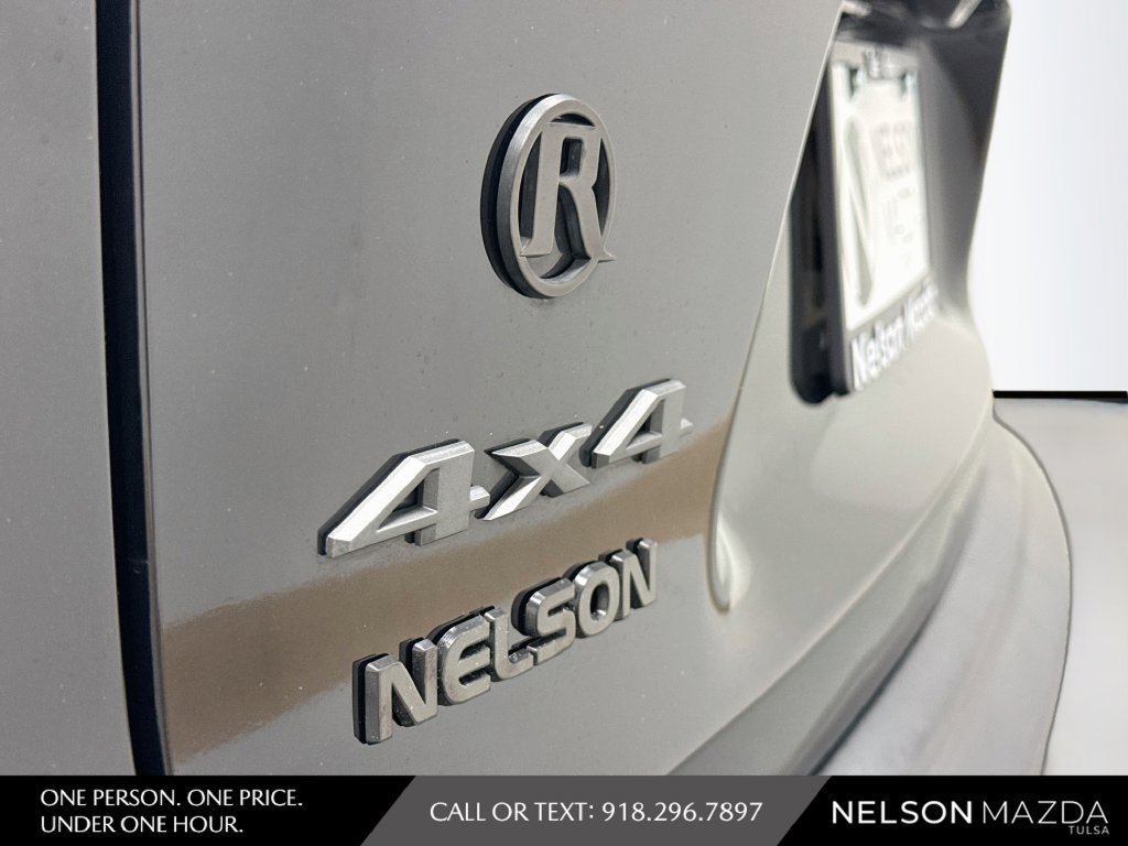 Used 2022 Jeep Cherokee Trailhawk w/ Comfort/Convenience Group AWD/4WD image 14