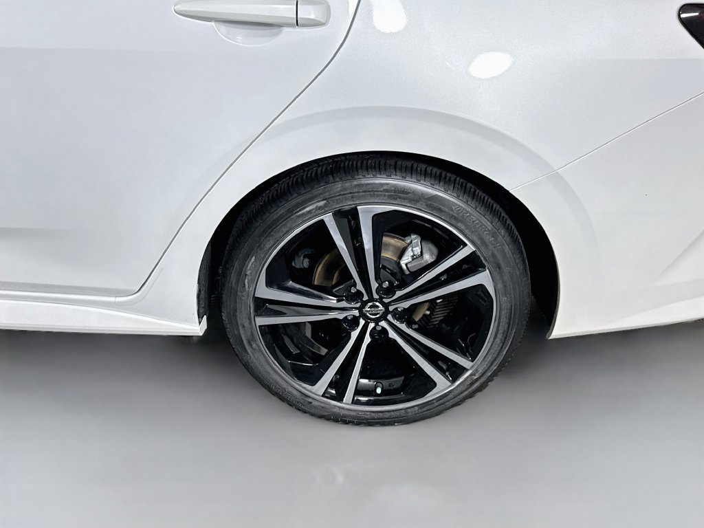 Used 2023 Nissan Sentra SR w/ SR Premium Package FWD image 35