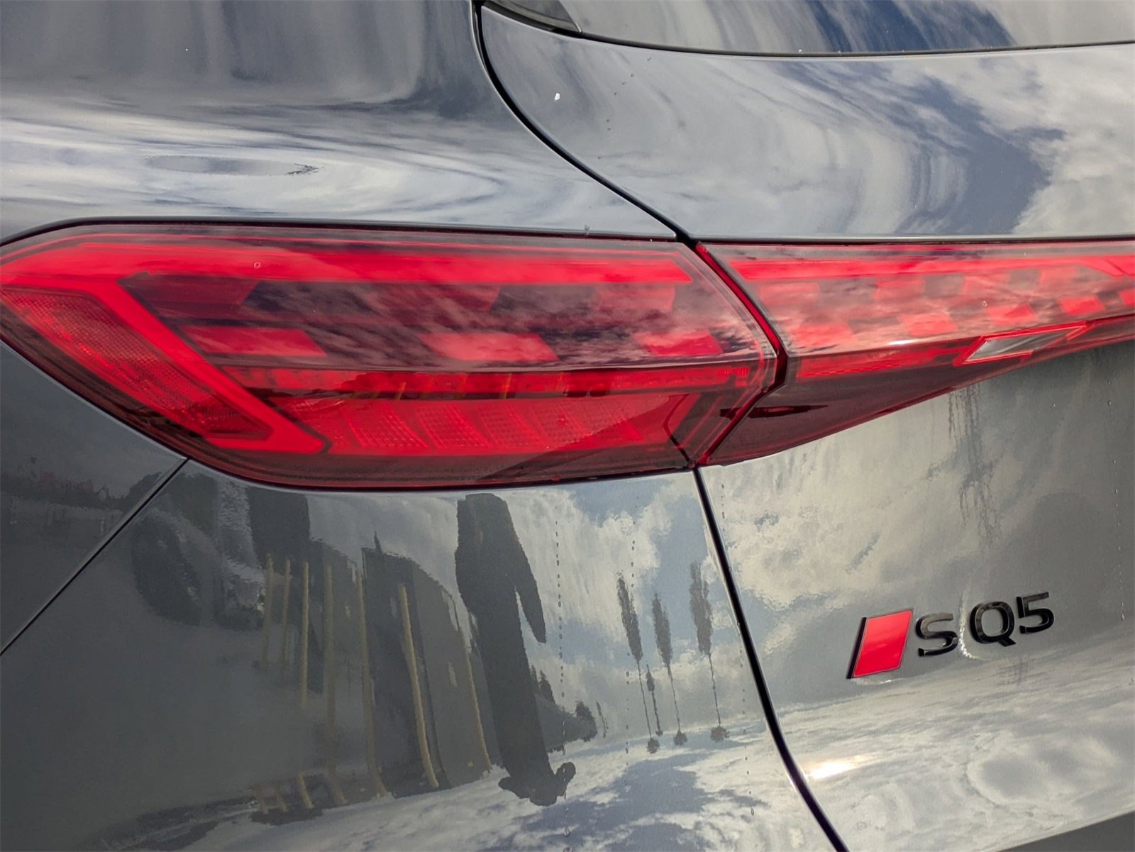 New 2025 Audi SQ5 Premium Plus image 14