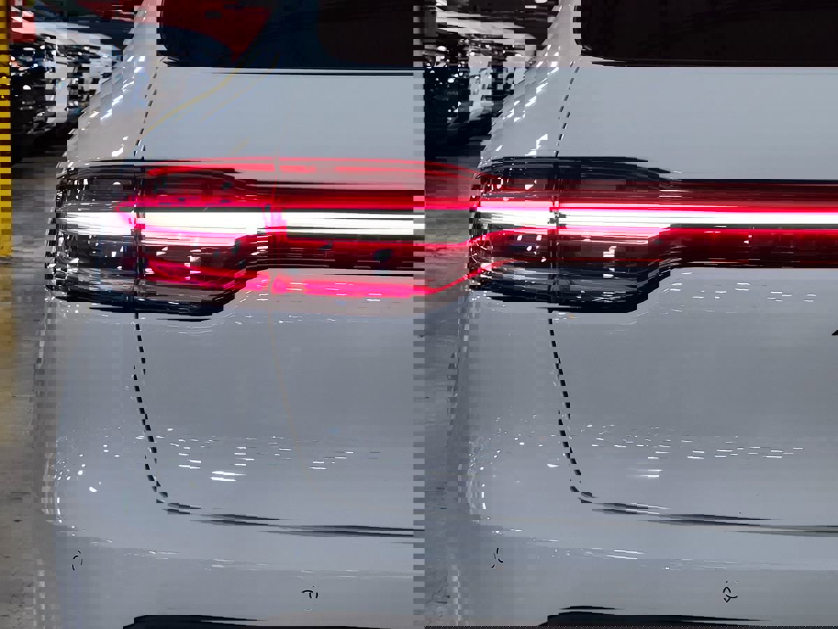 Used 2023 Porsche Macan S image 20