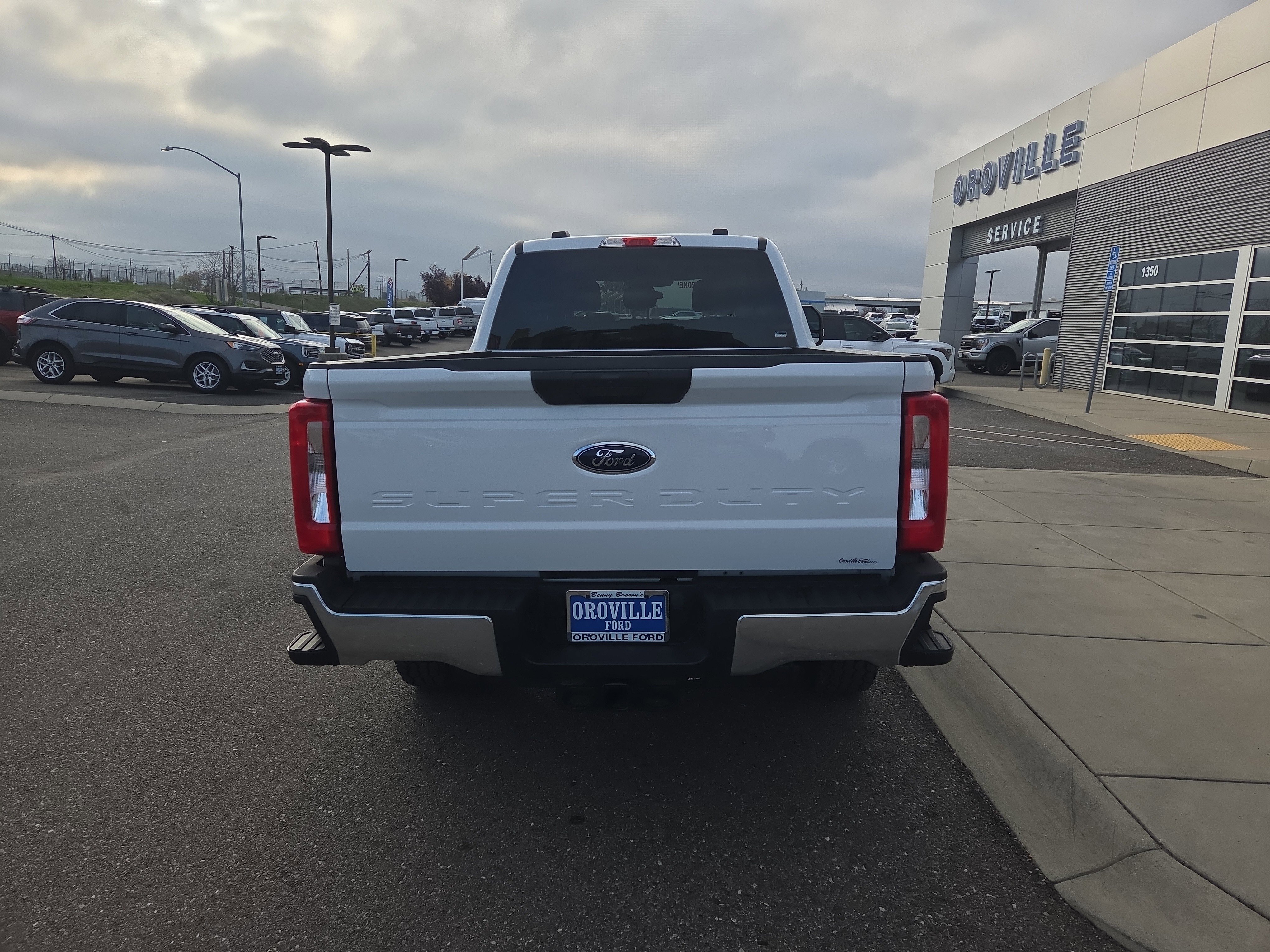 Used 2024 Ford F350 XLT image 4