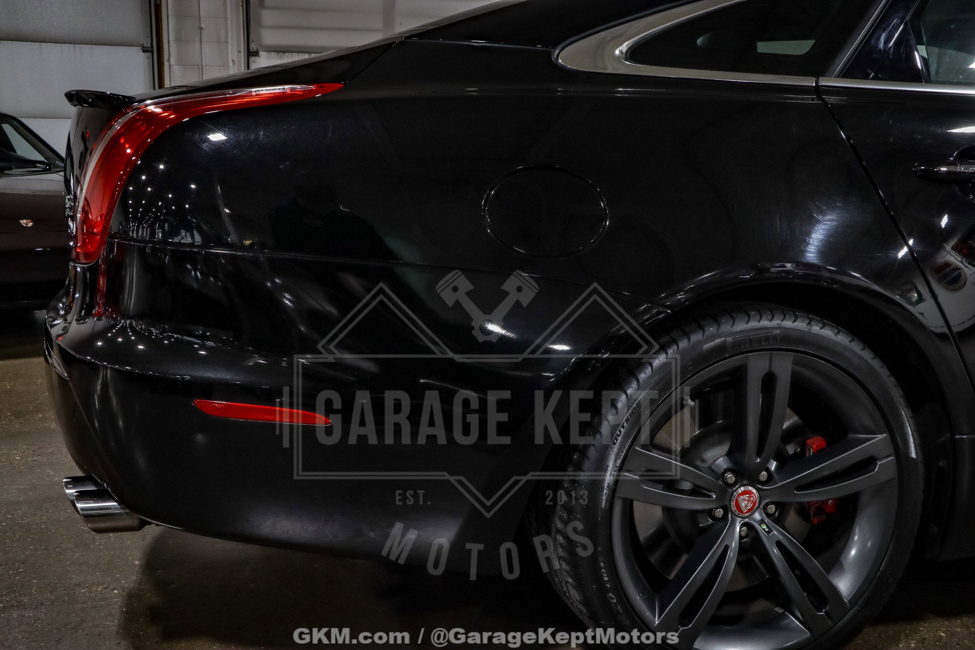 Used 2015 Jaguar XJ R LWB image 56