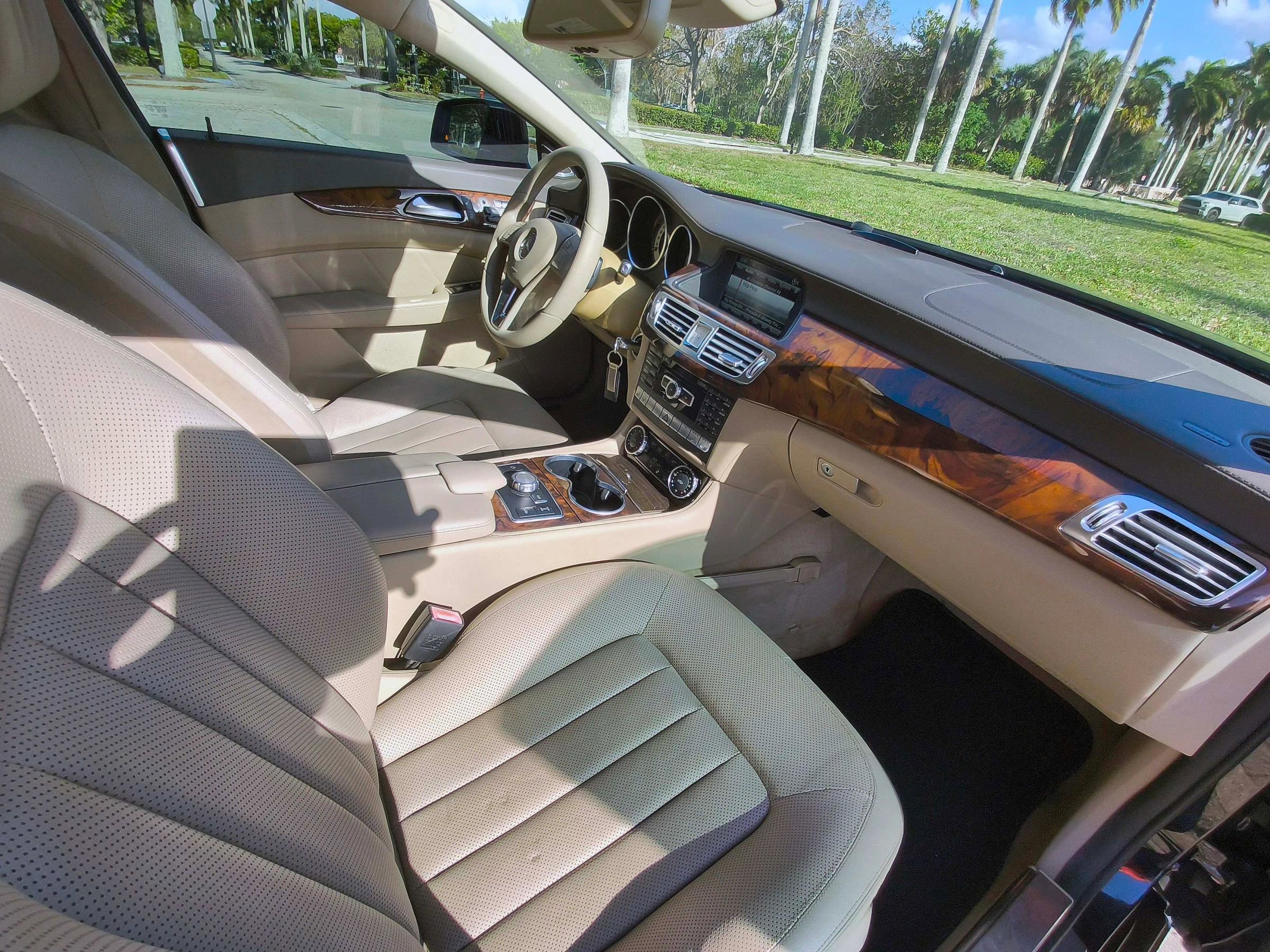 Used 2013 Mercedes-Benz CLS 550 4MATIC image 38