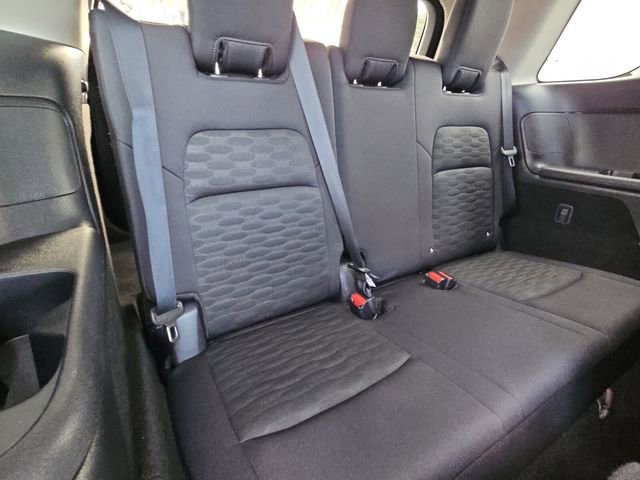 Used 2025 Nissan Pathfinder SV image 19