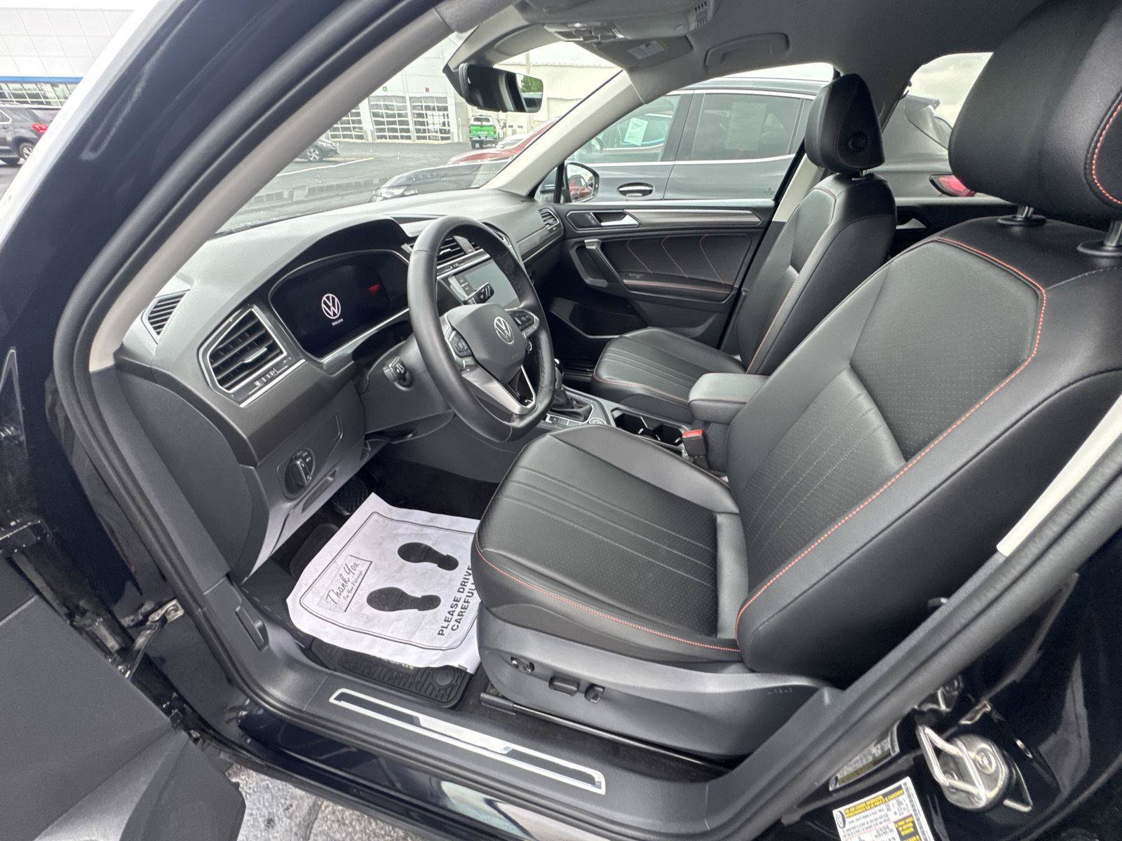 Used 2024 Volkswagen Tiguan Wolfsburg Edition AWD/4WD image 7