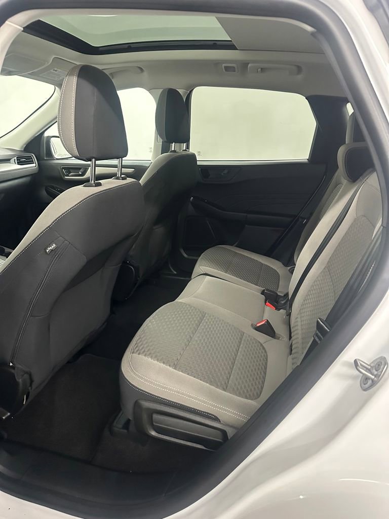 Used 2022 Ford Escape SE AWD/4WD image 25