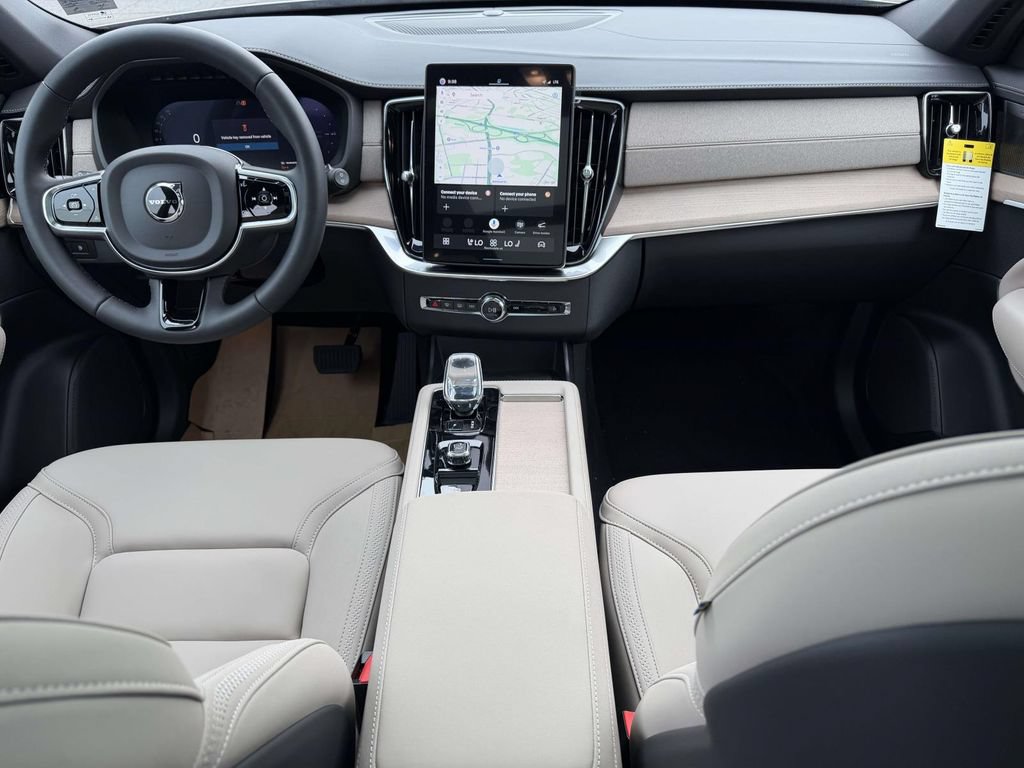 New 2026 Volvo XC90 T8 Plus w/ Protection Package AWD/4WD image 2