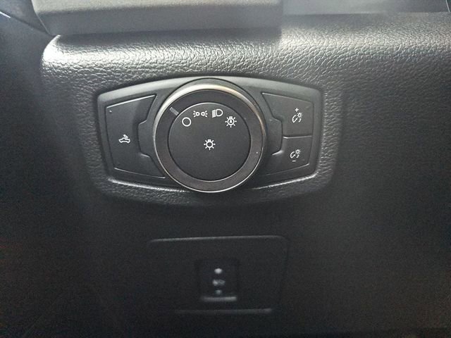 Used 2017 Ford F150 Raptor w/ Equipment Group 802A Luxury image 17