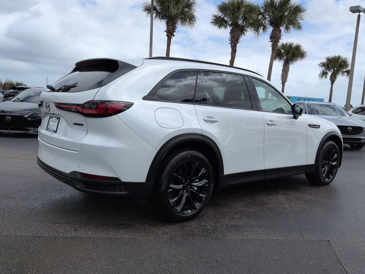 New 2026 MAZDA CX-90 Plug-In Hybrid w/Premium Sport AWD/4WD image 4