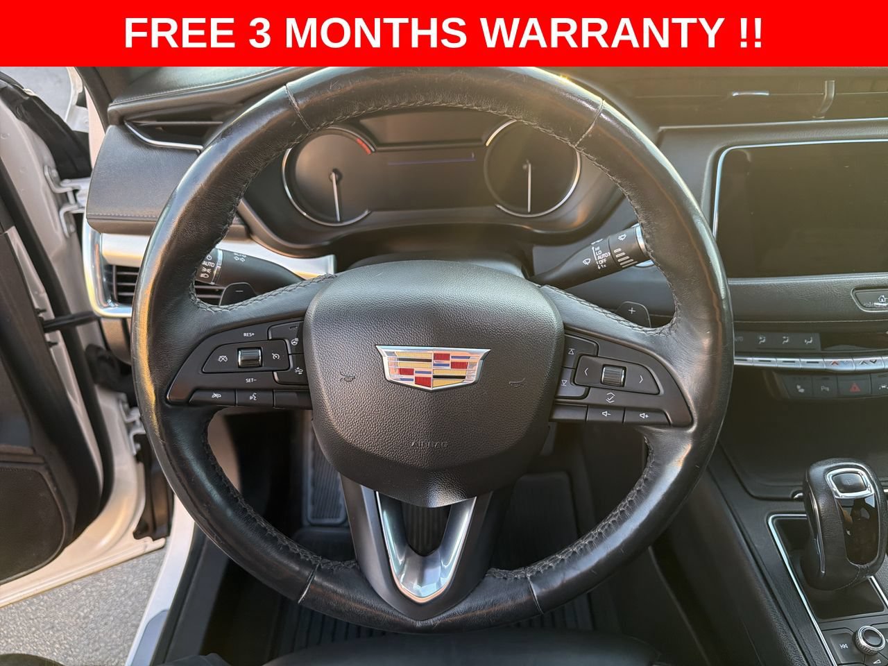 Used 2019 Cadillac XT4 Premium Luxury w/ Cold Weather Package FWD image 15