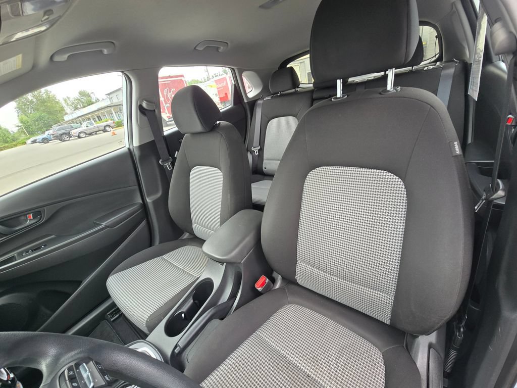 Used 2023 Hyundai Kona SE AWD/4WD image 24
