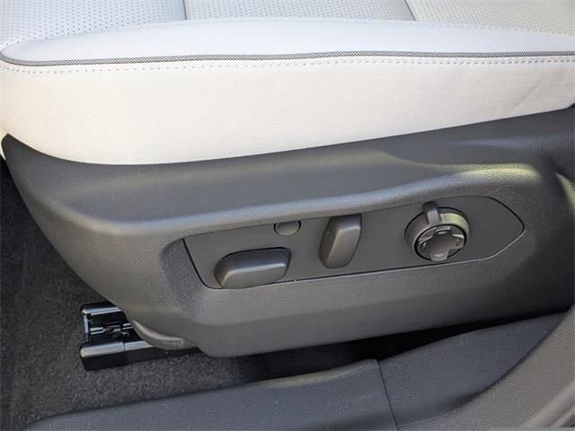 New 2026 Buick Envision Avenir image 23