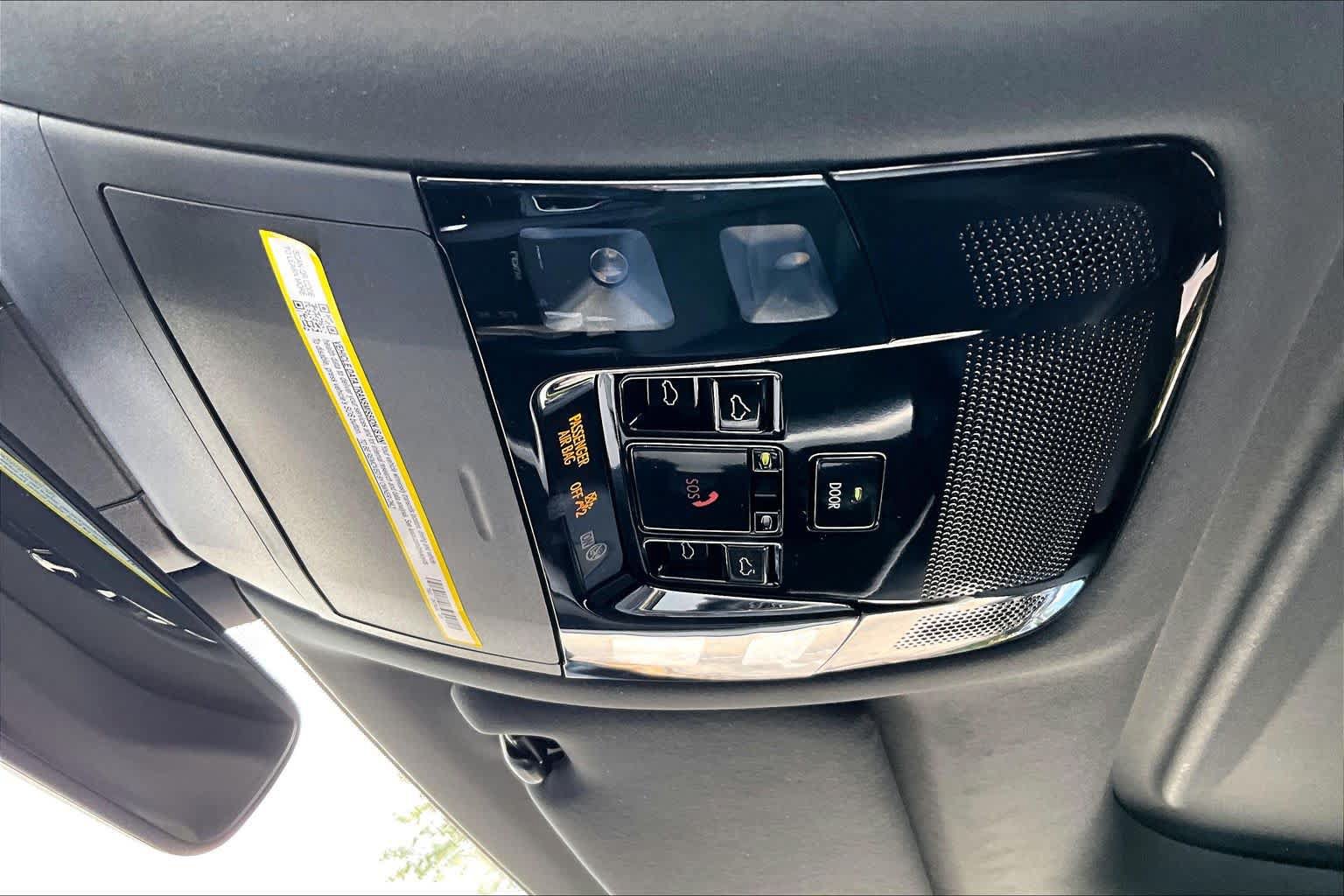 Used 2025 Lexus RX 350 Premium w/ Accessory Package (Z1) FWD image 32