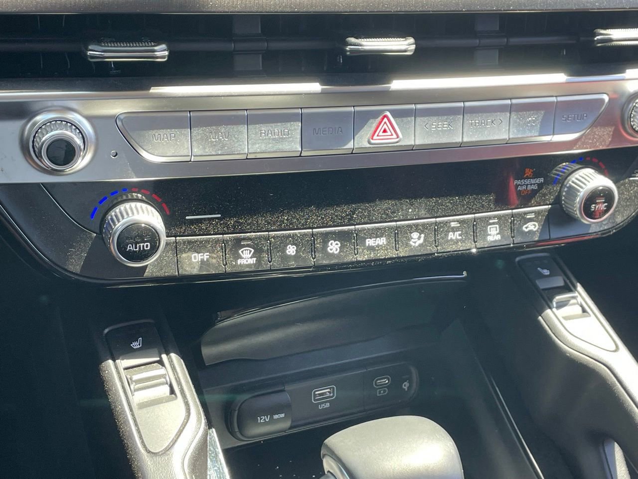 Used 2025 Kia Telluride S image 11