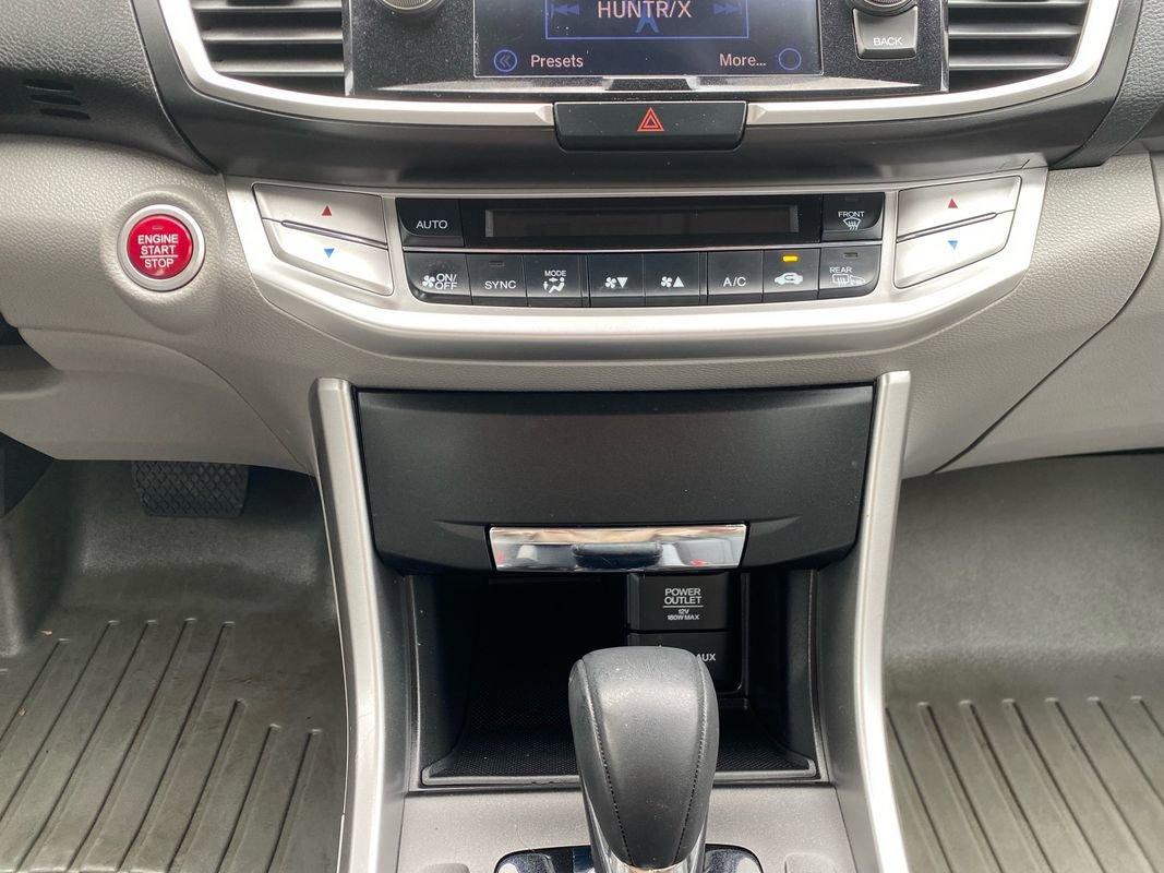 Used 2015 Honda Accord EX-L image 25