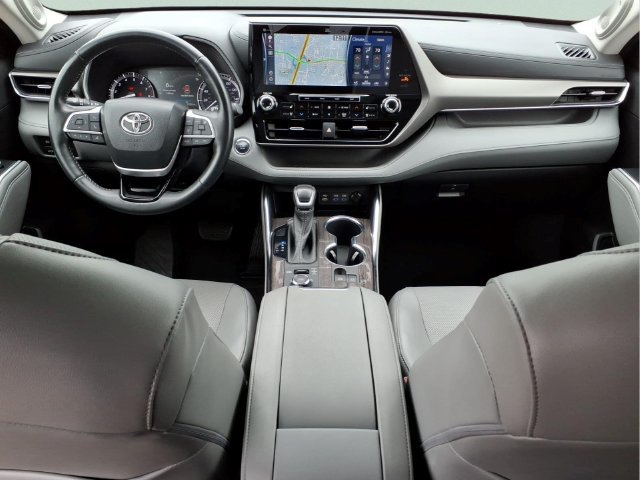 Used 2022 Toyota Highlander Limited AWD/4WD image 21