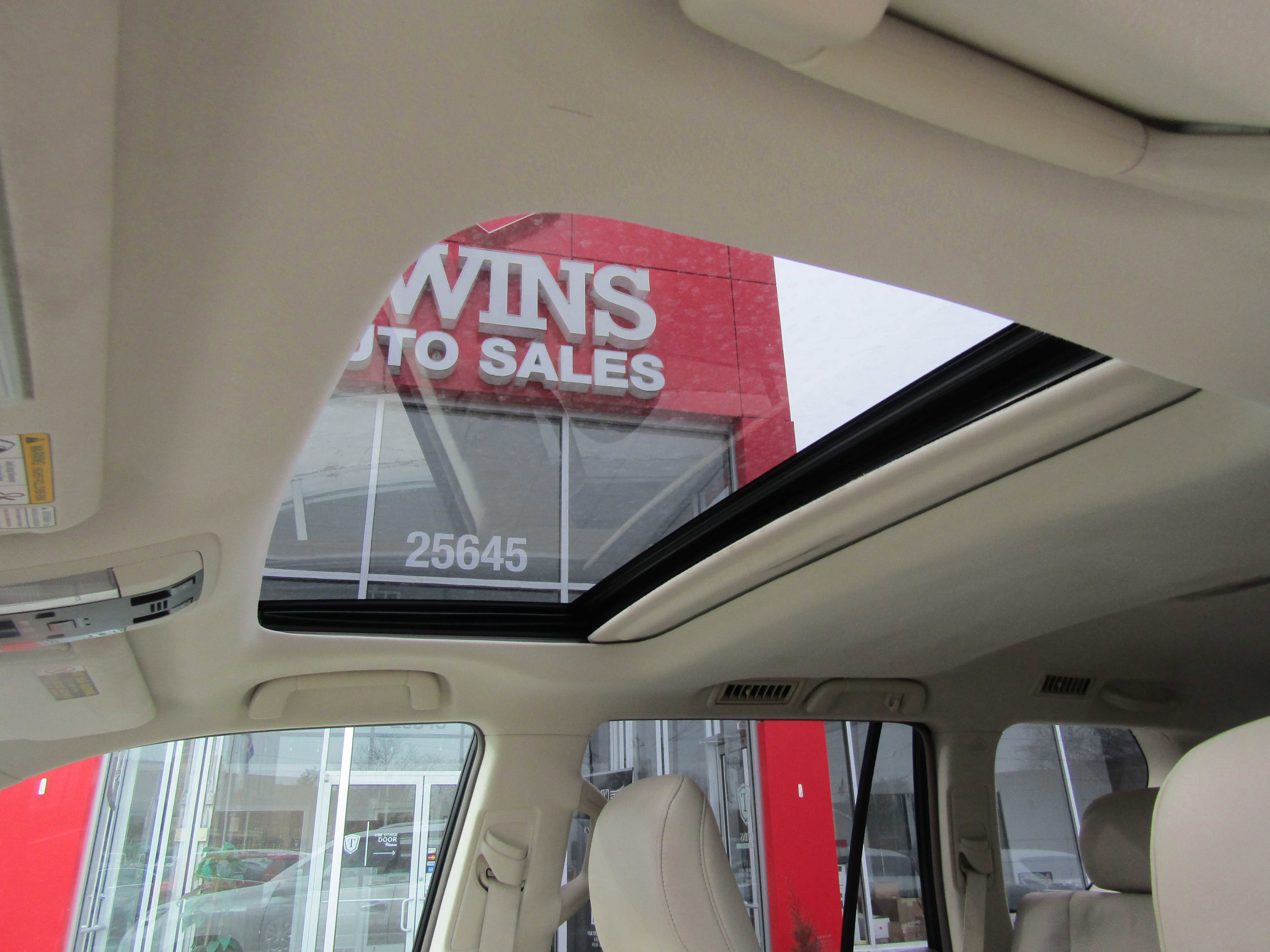 Used 2016 Lexus GX 460 w/ Premium Package image 14