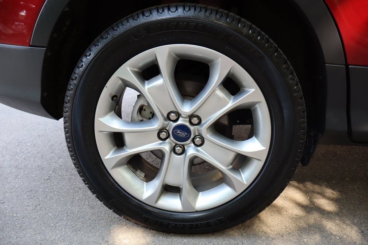 Used 2016 Ford Escape Titanium w/ Equipment Group 301A AWD/4WD image 44