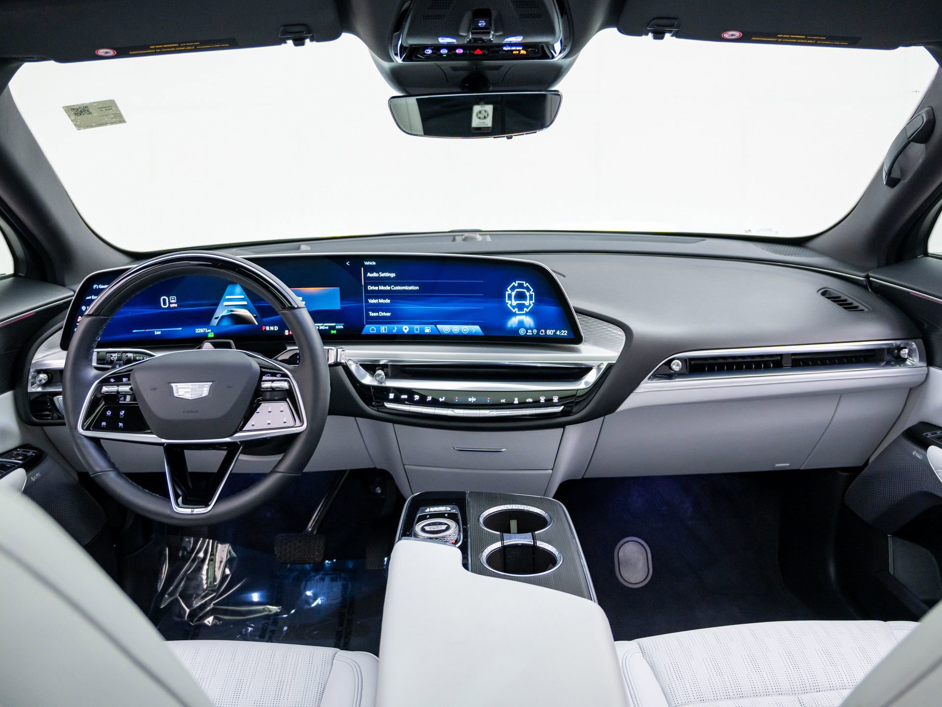 Certified 2024 Cadillac Lyriq Sport image 12