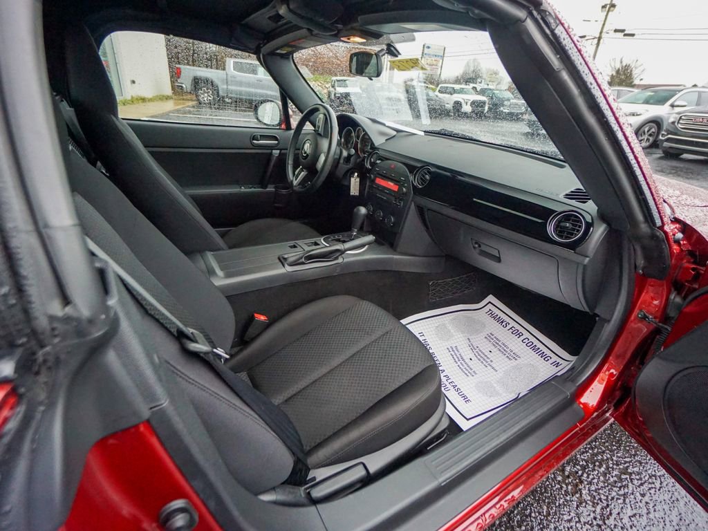Used 2008 MAZDA MX-5 Miata Sport image 19