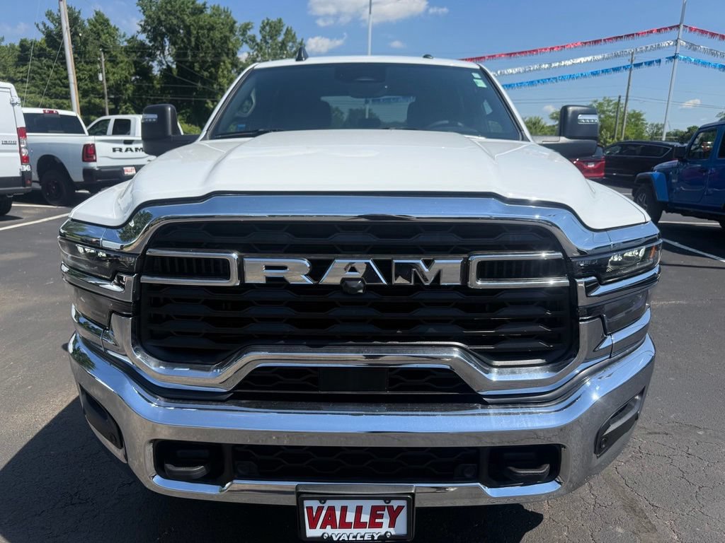 Certified 2025 RAM 2500 Big Horn AWD/4WD image 3