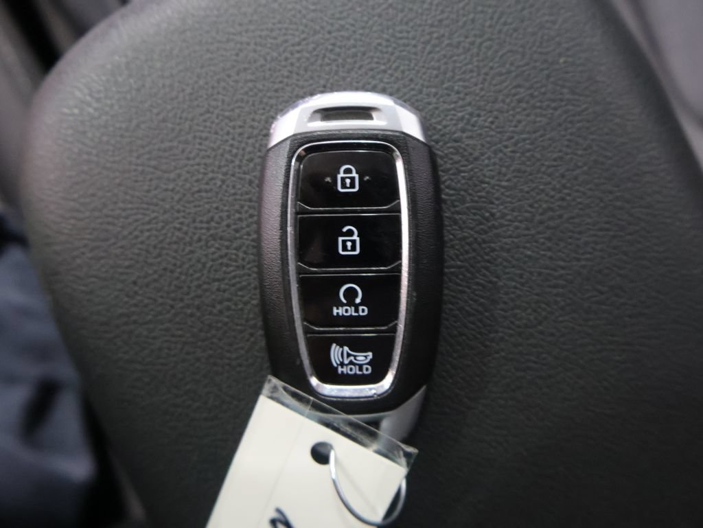 Used 2022 Hyundai Kona SEL w/ Winter Weather Package AWD/4WD image 26